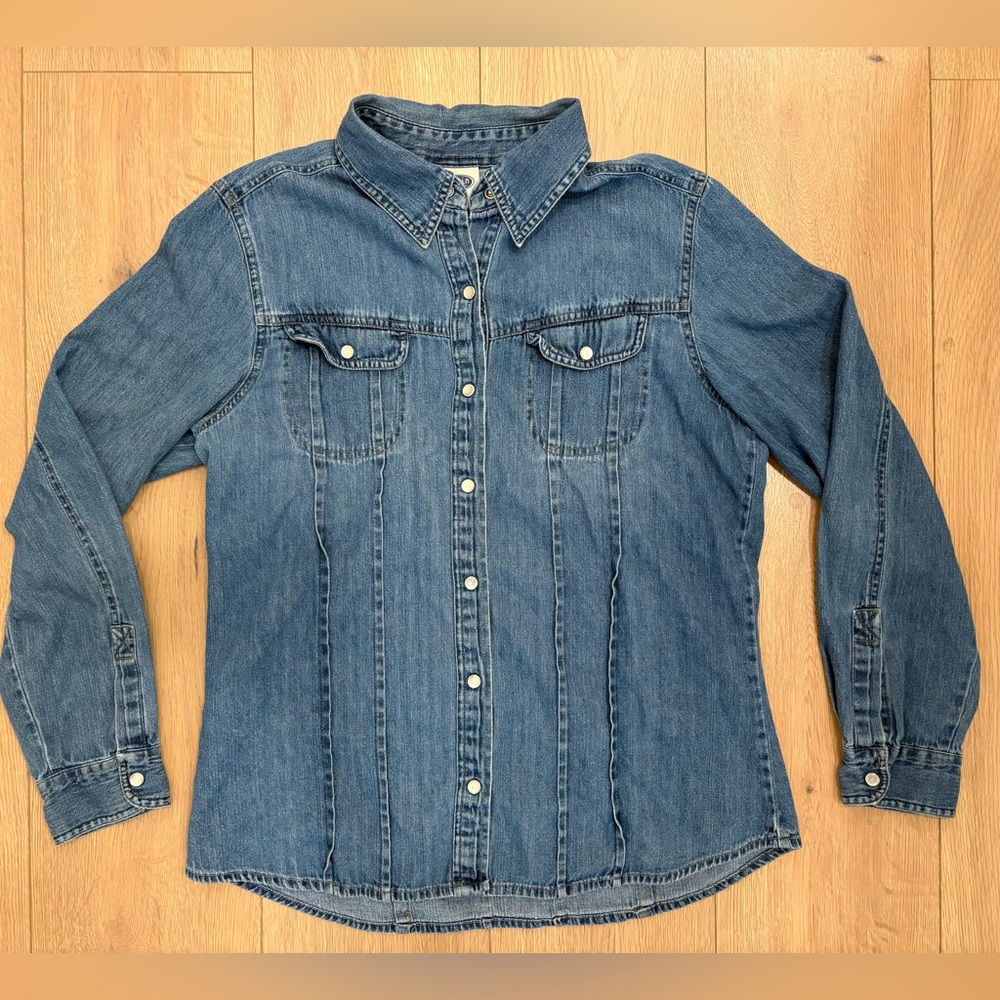 Austin Clothing Company Women’s Fitted Denim Shirt